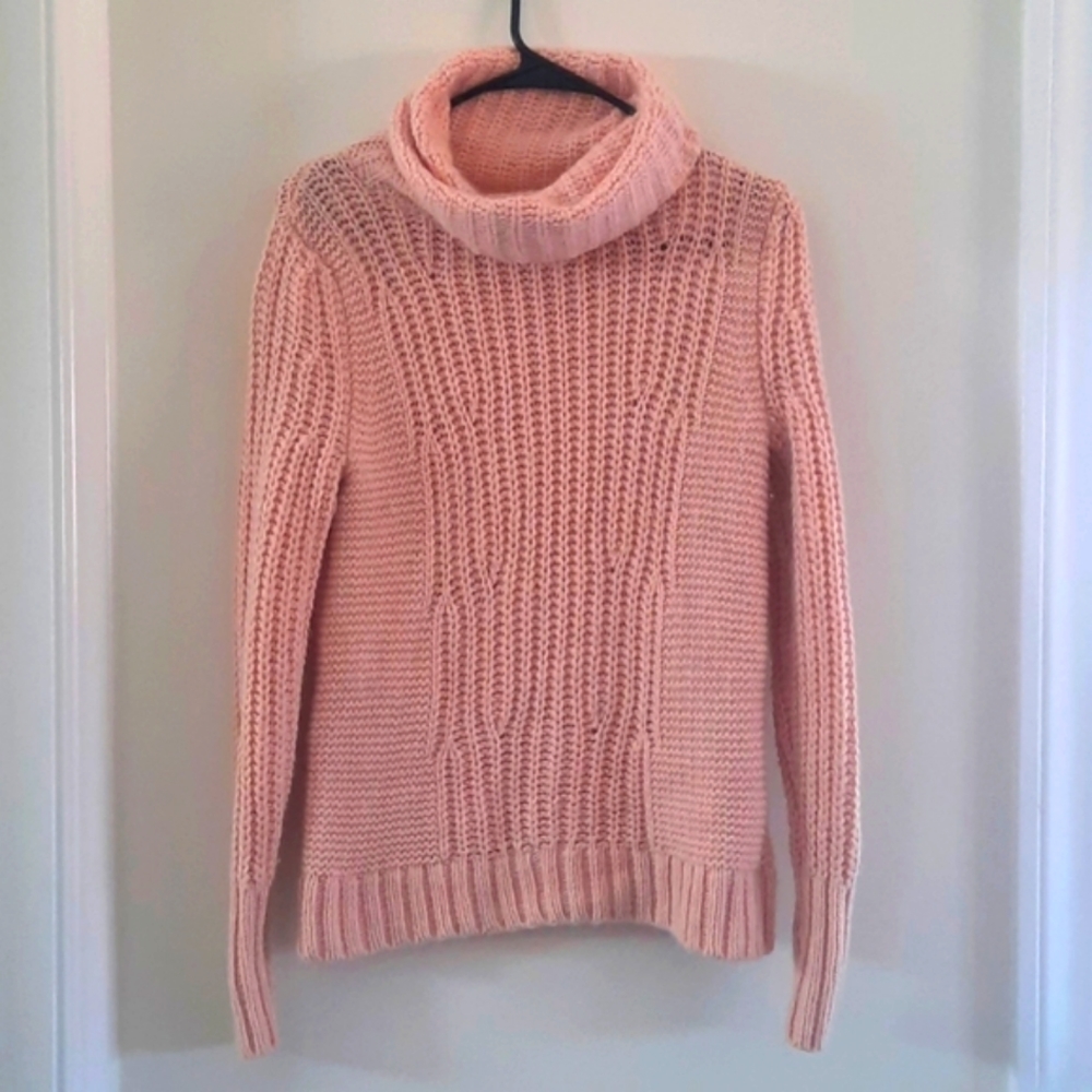 Banana Republic Pink soft Italian YarnKnit Cozy Classic Cowlneck Sweater Size XS